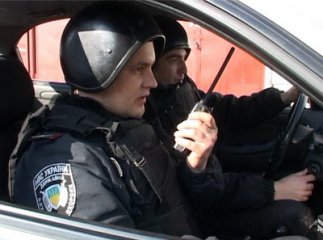 "П’яне" залицяння завершилося розбиттям вітрини магазину