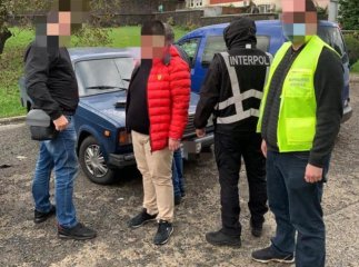 Поліція затримала іноземця, який перебував у міжнародному розшуку