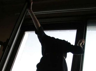 Школярка намагалась покінчити з життям: що сталося в Мукачівській громаді