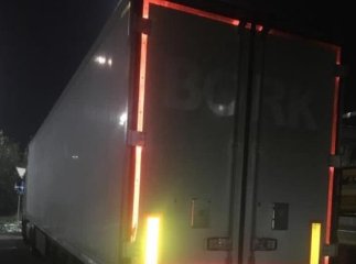 Митники вилучили у чоловіка напівпричіп, вартістю понад 700 тисяч