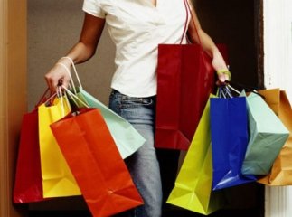 Нічний шопінг в ТРК "Щодня": великі знижки та маса задоволення