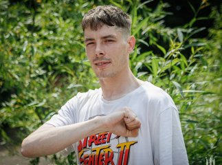 Англієць пішки прийшов з Будапешта до Ужгорода, щоб вступити до лав ЗСУ