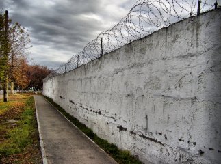 Проти керівника колонії, який випустив з-під варти підозрюваних у вбивстві власника кав’ярень "Time", порушили кримінальну справу