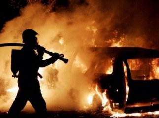 На обʼїзній Ужгорода горів Mercedes-Benz