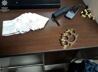 У Мукачеві патрульні навідалися у заклад національної лотереї. Знайшли чимало цікавого