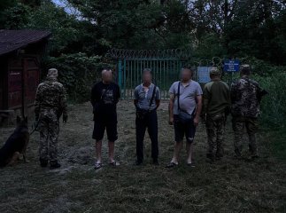 Із Чопа — в Угорщину: енергетики у відрядженні вирішили втекти через кордон Із Чопа — в Угорщину: енергетики у відрядженні вирішили втекти через кордон