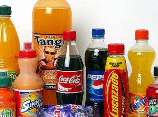 В Україні можуть запровадити податок на солодку газовану воду