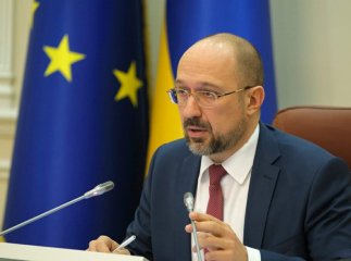 "Пункти вакцинації мають працювати на вихідні та на свята", – Шмигаль