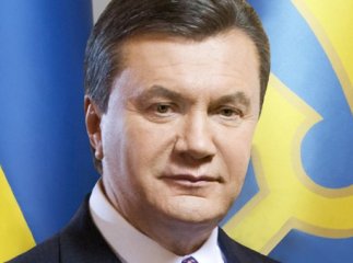 ЯНУКОВИЧ ПІДПИСАВ "МОВНИЙ" ЗАКОН
