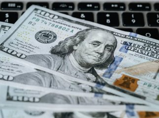 Офіційний курс долара вперше за 9 місяців досяг 42 гривень Офіційний курс долара вперше за 9 місяців досяг 42 гривень