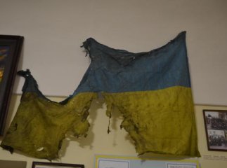 В Ужгороді відкрилась виставка речей з Донецького аеропорту та селища Піски