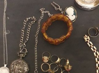 На кордоні затримали мікроавтобус, в якому перевозили предмети старовини