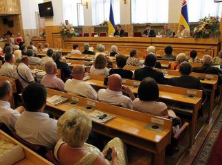 Обласне керівництво вітало медиків з професійним святом