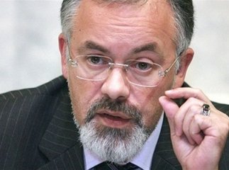 Табачник хоче перевірити дипломи усіх викладачів у Мукачеві?
