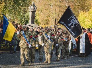 Закарпаття попрощалось із полеглим військовим зі 128-ї бригади, який загинув внаслідок ракетного удару Закарпаття попрощалось із полеглим військовим зі 128-ї бригади, який загинув внаслідок ракетного удару