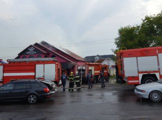 На Закарпатті горить ресторан