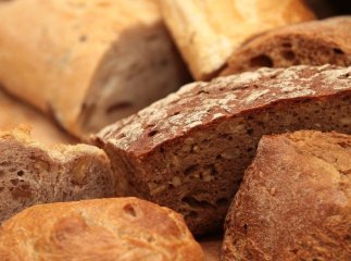 У чому відмінність чорного та білого хліба