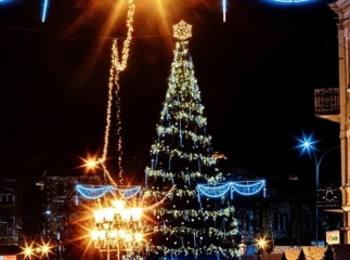 На головну ялинку в Ужгороді бюджетні кошти витрачати не будуть