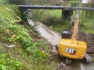 Почалось відновлення дороги, яку пошкодила стихія Почалось відновлення дороги, яку пошкодила стихія