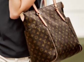 В Ужгороді пограбували дівчину просто під час святкування її ж дня народження