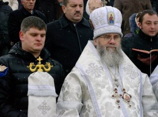 Владика Феодор освятив воду в річці Уж (ФОТО)