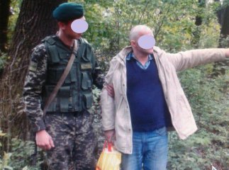 Чопські прикордонники зупинили іноземця, який прямував до Росії