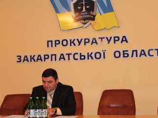 Проблемними для Закарпаття залишаються питання незаконного видобування бутового каменю та забудови родовищ мінеральних вод