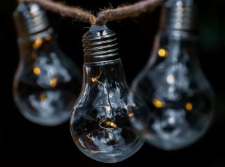 Графіки відключень на 6 грудня: електрики не буде по 13-14 годин на добу