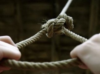 На Виноградівщині виявили тіло чоловіка у петлі