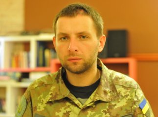 Прокуратура оприлюднила відео скандальної бійки у суді за участі Володимира Парасюка