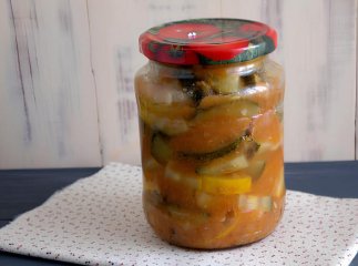 Новий салат з кабачків на зиму: як приготувати смачну закуску