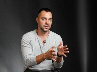 "Не буде ніяких відтягувань", – Арестович зробив нову заяву про війну