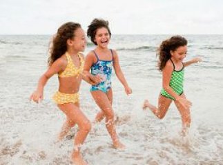 Діти працівників сфери культури отримали можливість відпочити на березі Чорного моря (ВІДЕО)