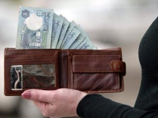 Підлітки ховали марихуану в п’ятигривневій купюрі
