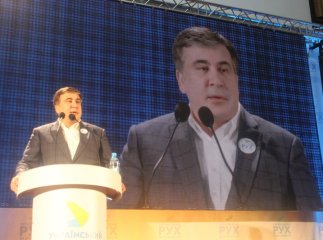 Міхеїл Саакашвілі: "Ці двієчники називаються Урядом України?"
