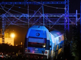 Вечірня аварія у Чехії: загинула людина, десятки постраждалих