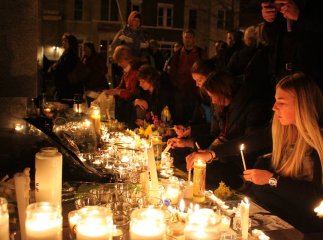 У День всіх святих виноградівці вшанували загиблих у зоні АТО закарпатців