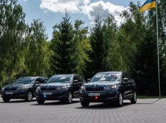 «Фантоми» відсьогодні на дорогах: як виглядають спецавто зсередини