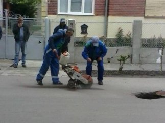 На одній із вулиць Берегова трапився масштабний прорив водопроводу