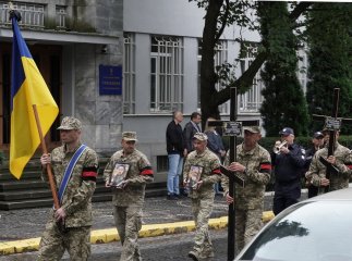 Ужгород попрощався із двома захисниками, які загинули в один день