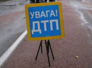 В обласному центрі неподалік "Нової пошти" зіткнулись дві автівки