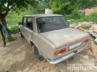 На Ужгородщині затримали чоловіків, які обікрали чуже авто