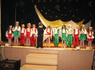 У Мукачеві відбувся творчий звіт народних та зразкових колективів міського Будинку культури (ВІДЕО)