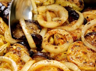 Кабачки – як шашлик: незвичний, але простий рецепт кабачків на зиму