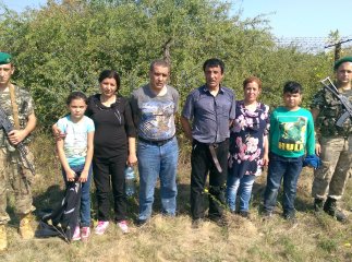 Посеред білого дня чопські прикордонники зловили нелегалів з Афганістану