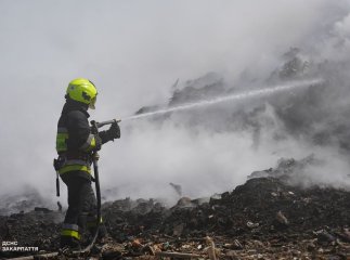Під Ужгородом вдруге за тиждень горіло сміттєзвалище
