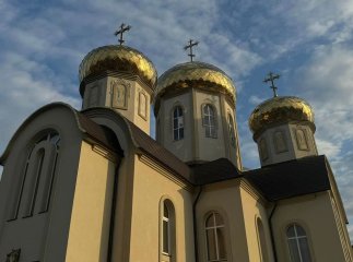 У Хусті за участі митрополита Епіфанія відбулося освячення храму У Хусті за участі митрополита Епіфанія відбулося освячення храму