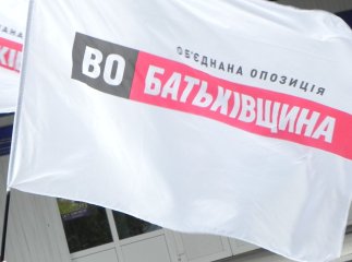 У закарпатській "Батьківщині" також заговорили про позачергову сесію через град