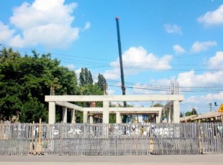 В Ужгороді будують новий торгово-офісний центр
