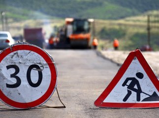 Дорожники звітують про щоденні ремонтні роботи по всій області